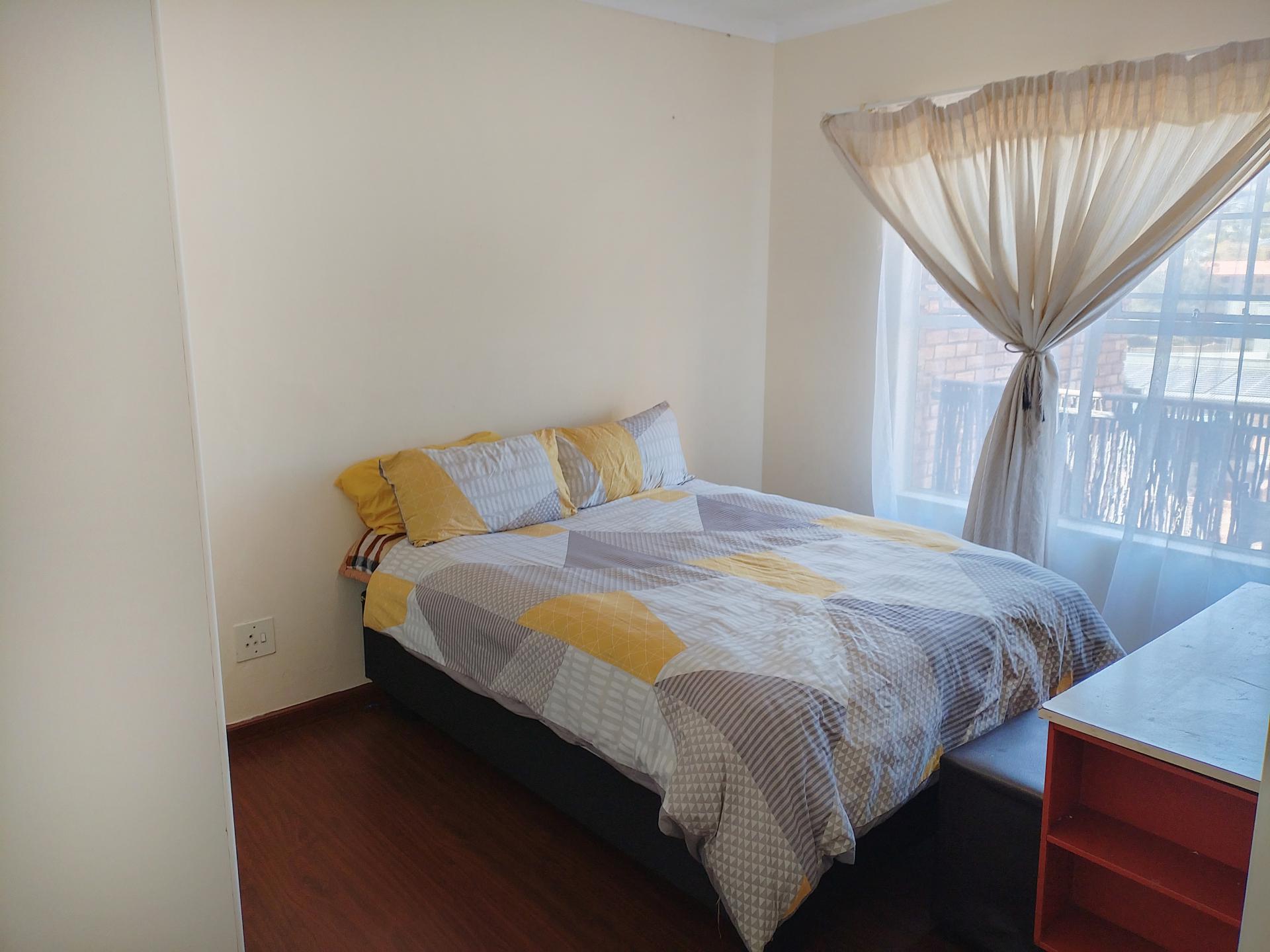  of property in Helderkruin