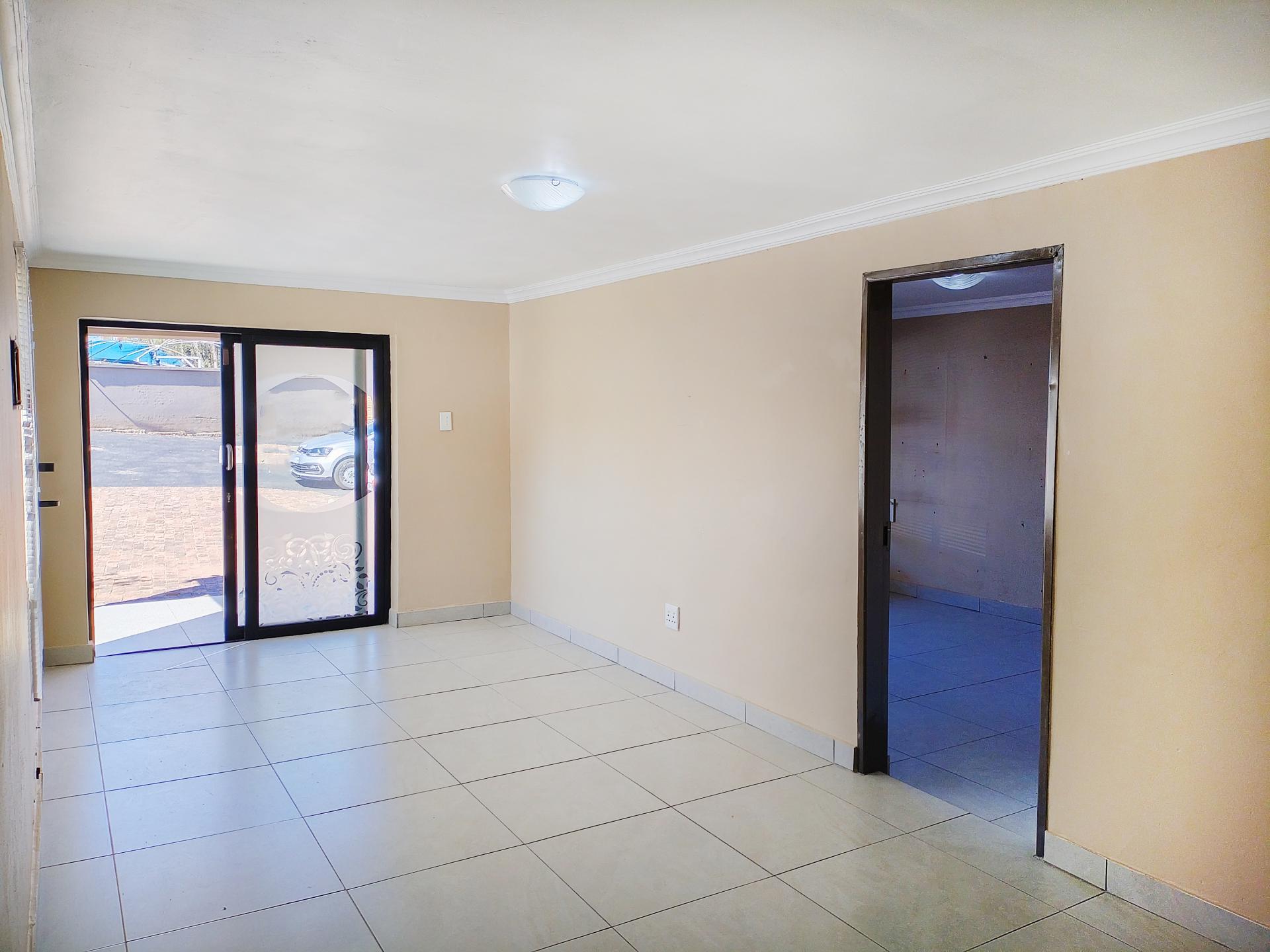  of property in Helderkruin