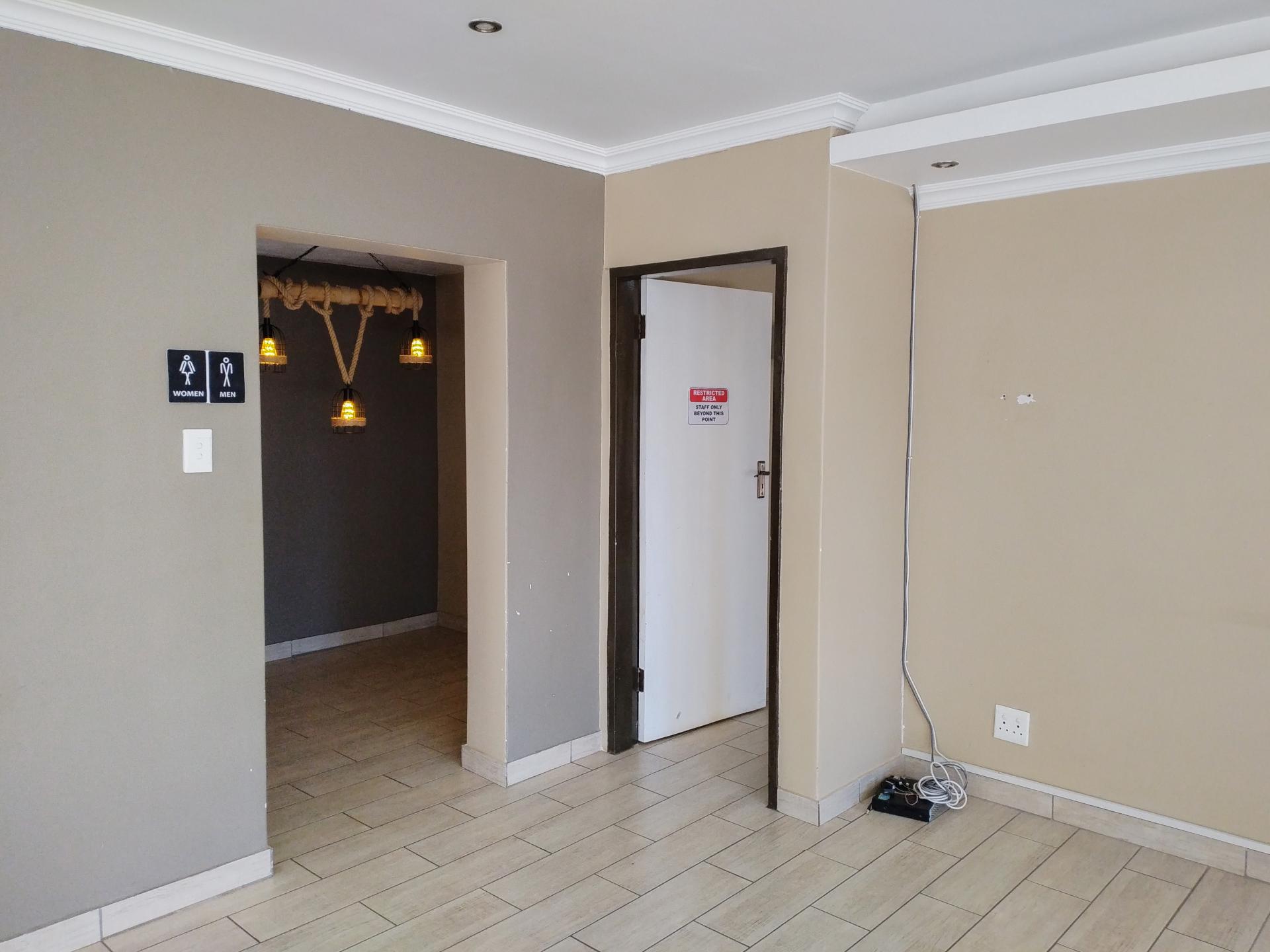  of property in Helderkruin
