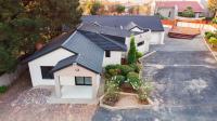  of property in Helderkruin