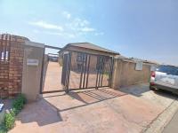 of property in Klippoortjie AH
