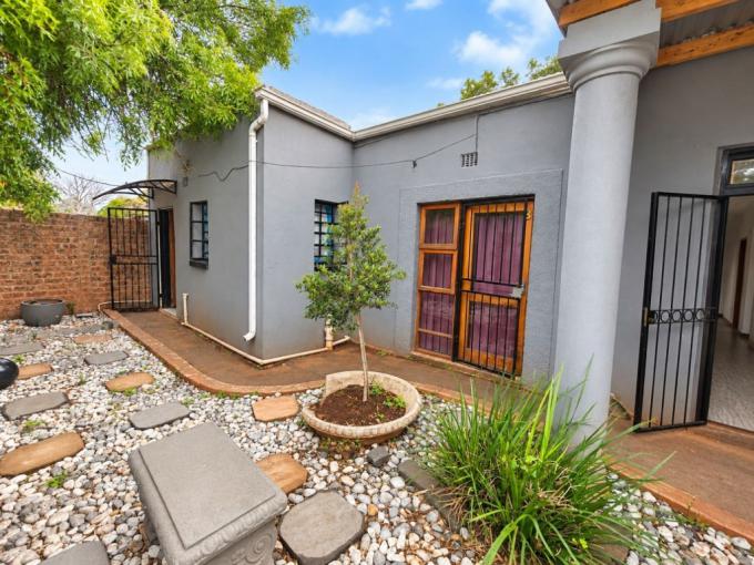 11 Bedroom House for Sale For Sale in Westdene (JHB) - MR724304