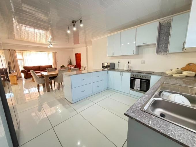 3 Bedroom House for Sale For Sale in Randhart - MR724312