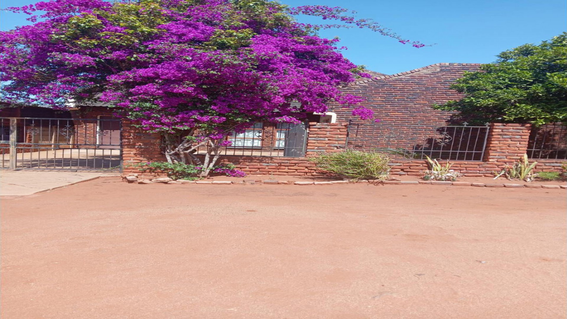 Front View of property in Lebowakgomo