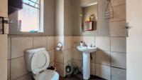 Bathroom 1 of property in Claremont