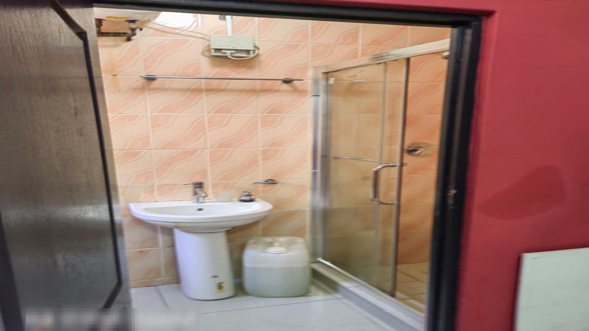 Bathroom 1 of property in Bertrams