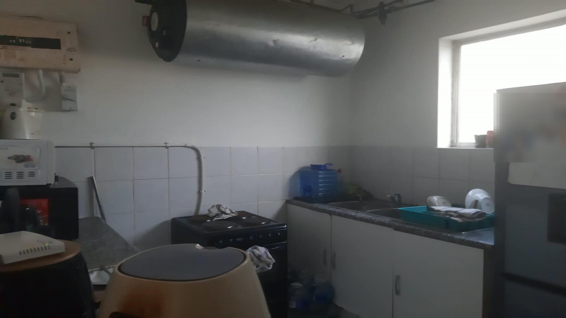 Kitchen of property in South Beach