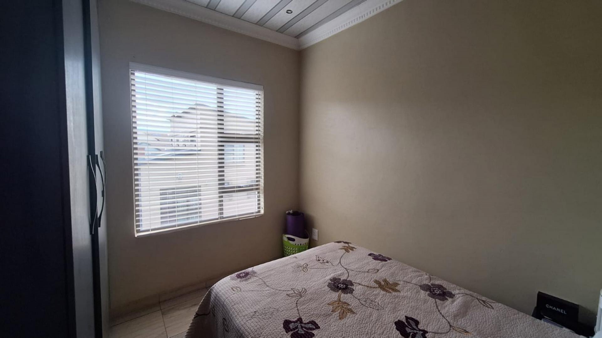 Bed Room 1 of property in Derdepoortpark