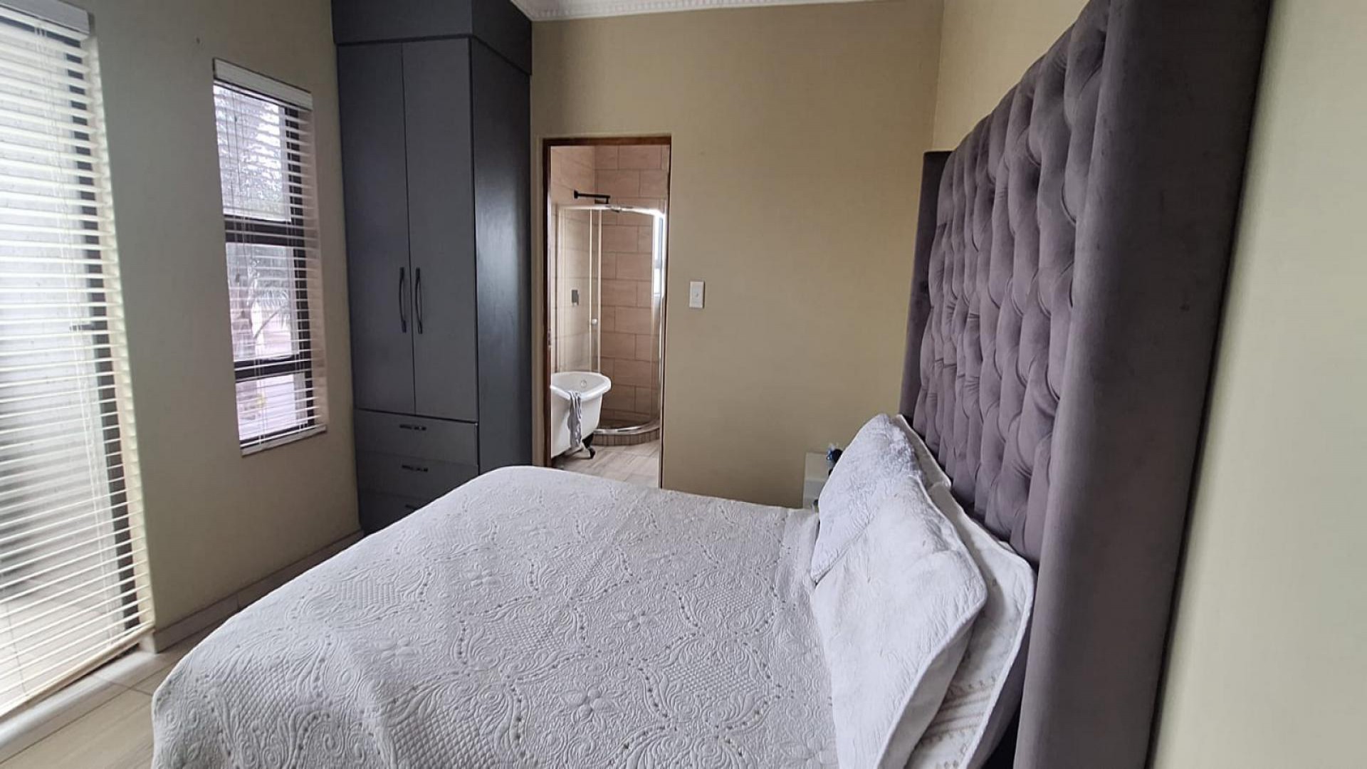 Bed Room 2 of property in Derdepoortpark