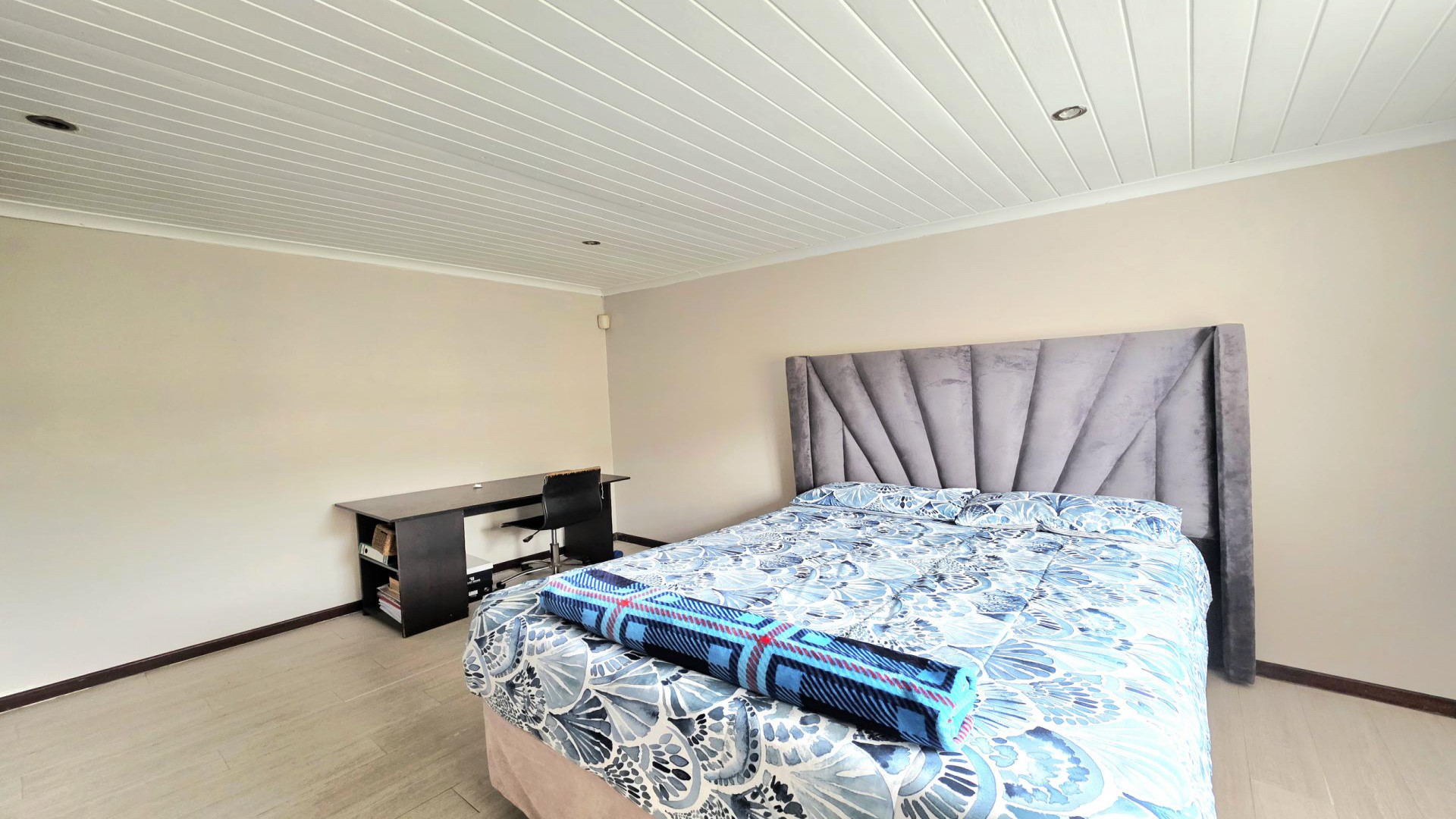 Bed Room 2 of property in Vincent