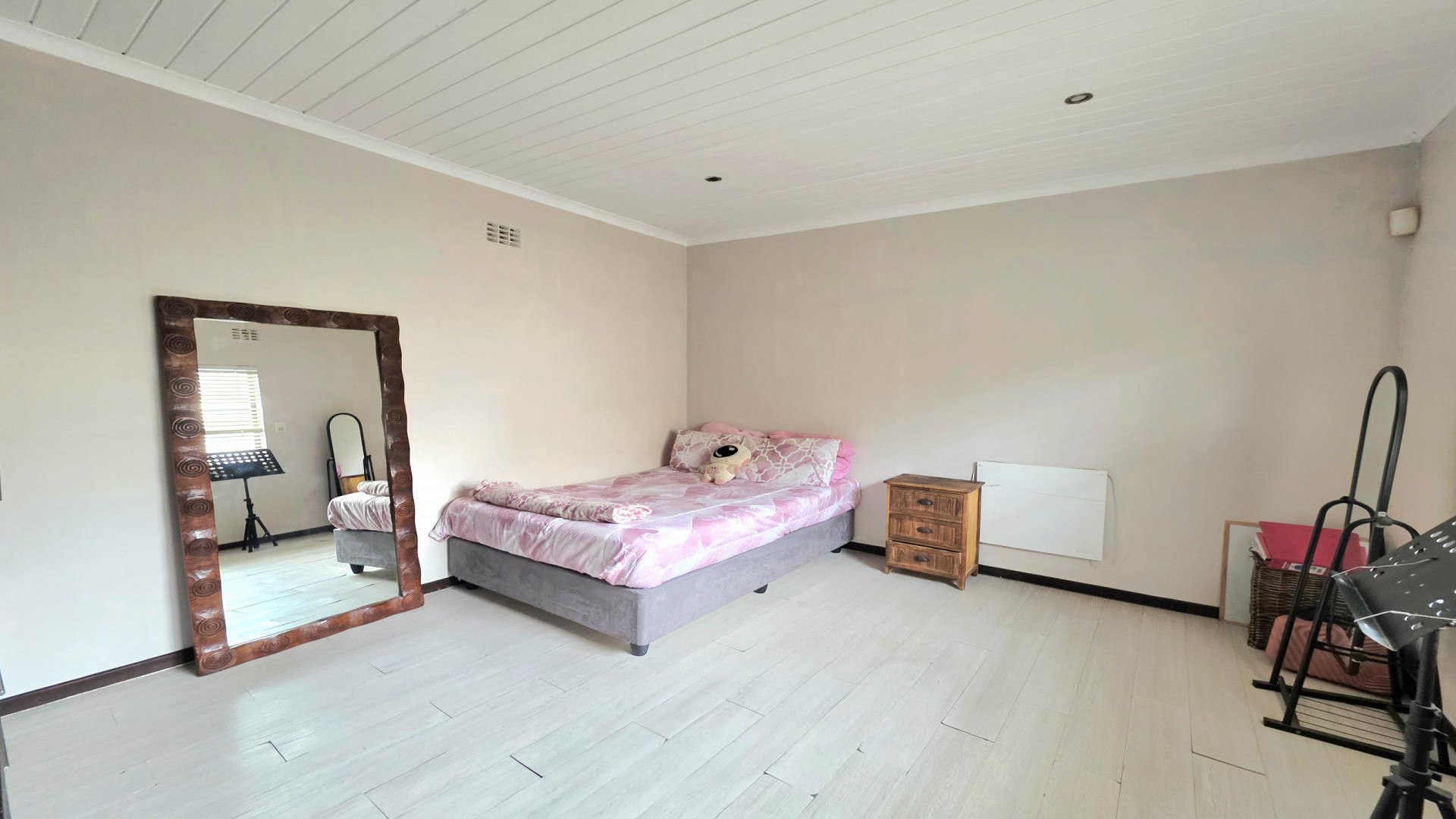Bed Room 3 of property in Vincent