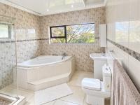  of property in Uvongo