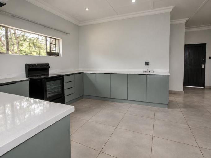 4 Bedroom House for Sale For Sale in Noordhoek (Bloemfontein) - MR724399