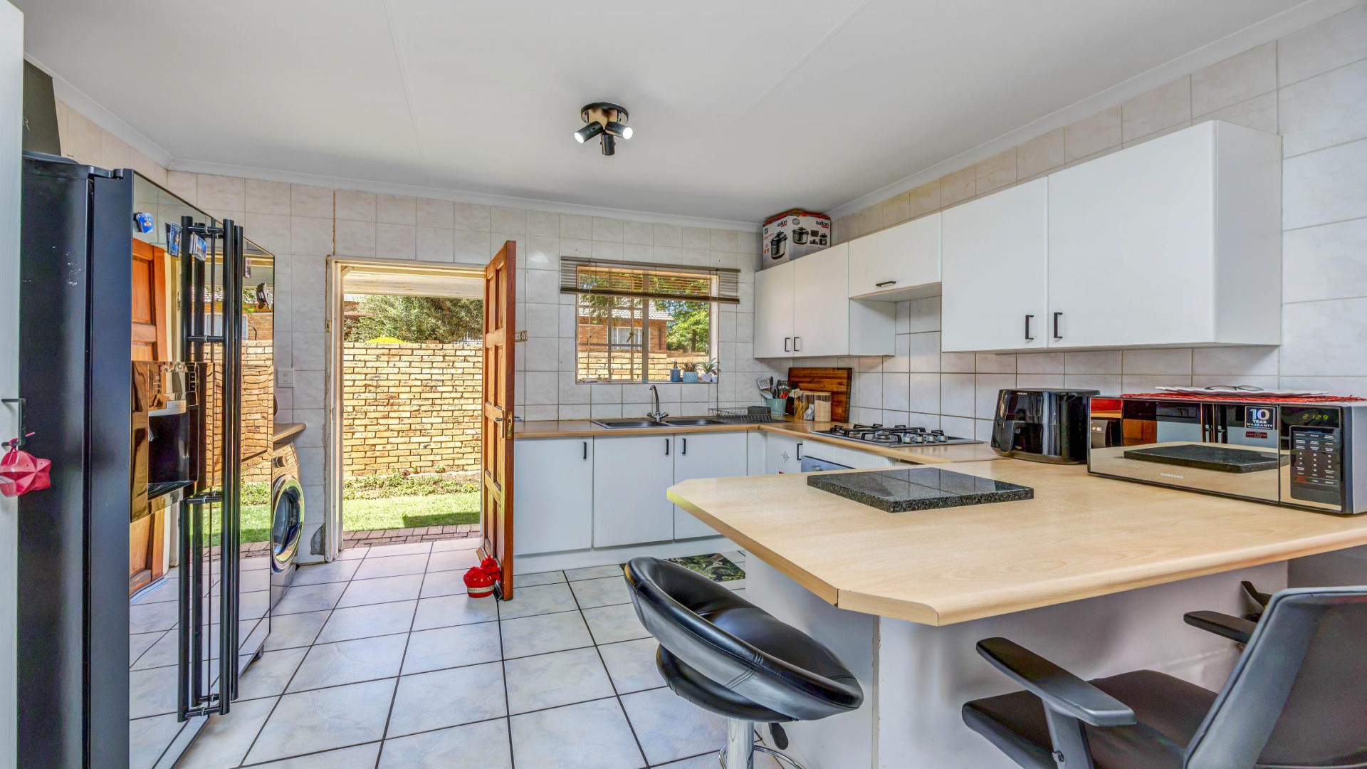 Kitchen of property in Radiokop