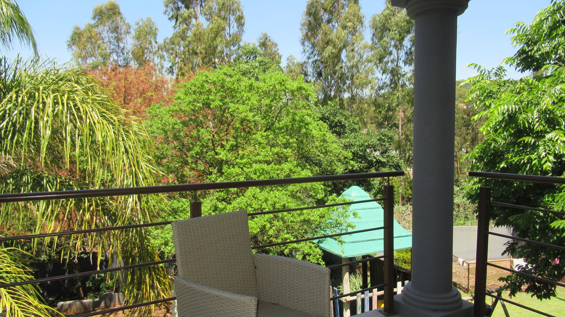 Balcony - 15 square meters of property in Rangeview