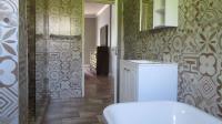 Main Bathroom - 9 square meters of property in Rangeview