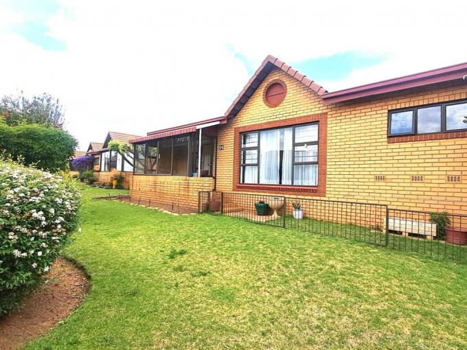 2 Bedroom Simplex for Sale For Sale in Wilropark - MR724474
