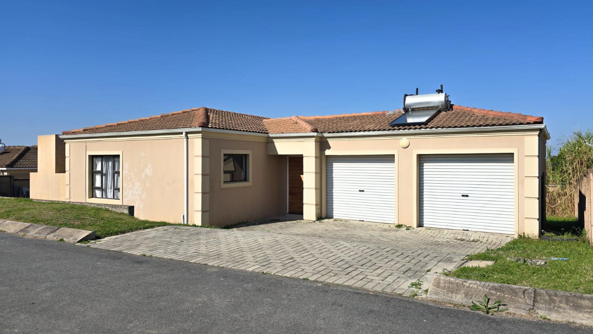 Front View of property in Gonubie
