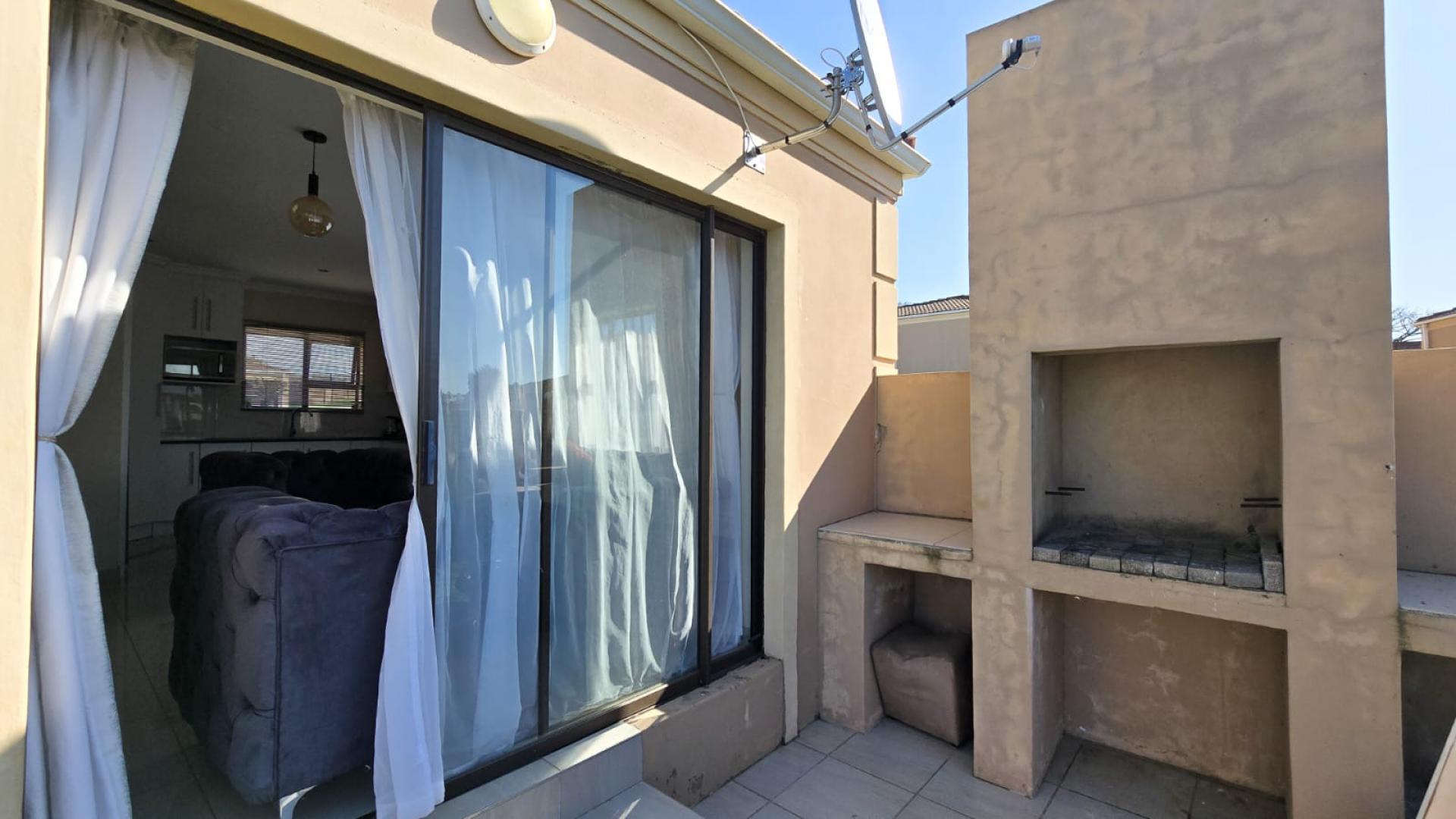 Braai Area of property in Gonubie