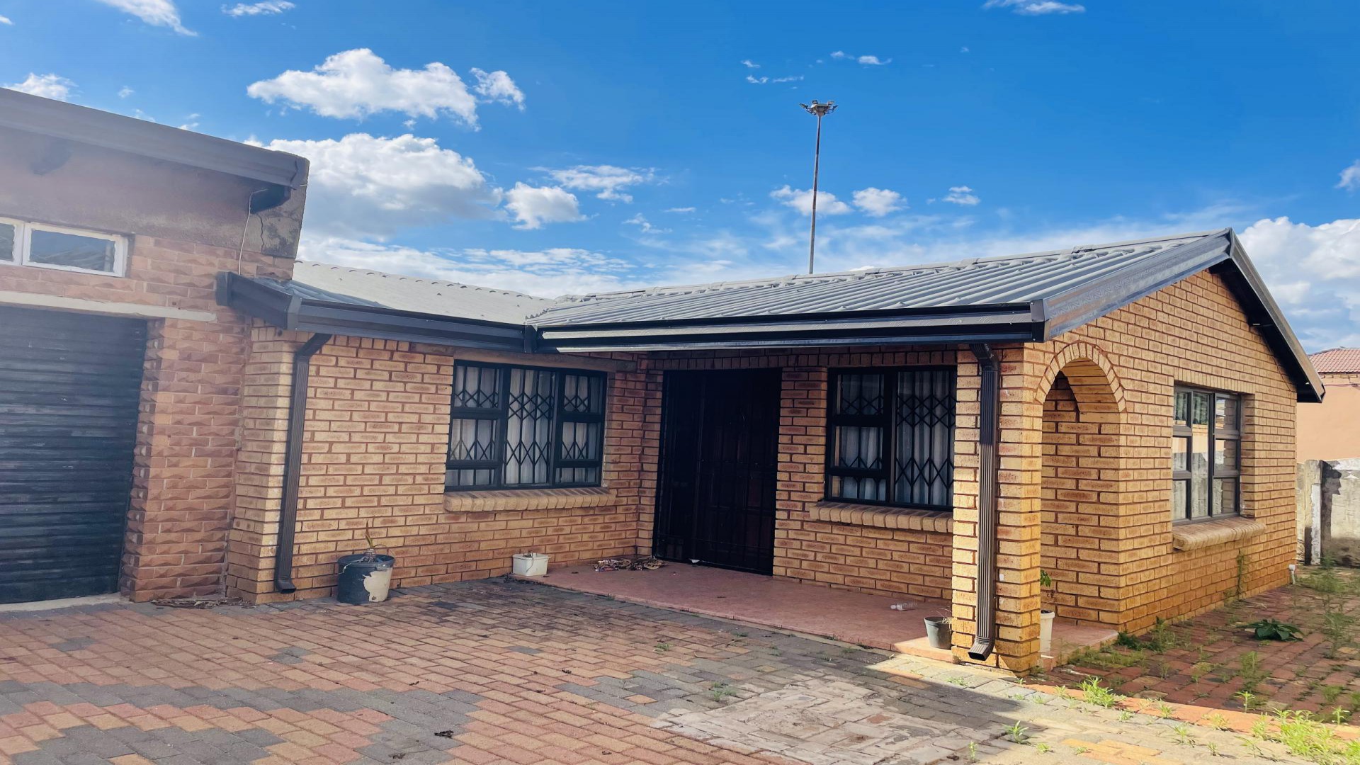 Front View of property in Emdeni South