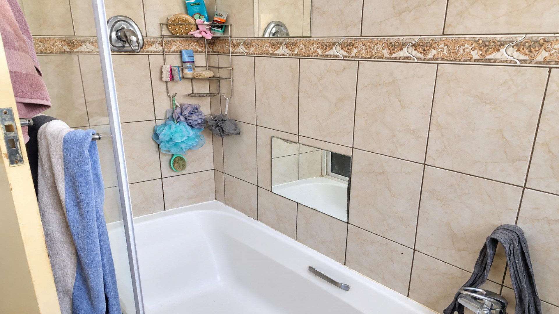 Bathroom 1 of property in Benoni