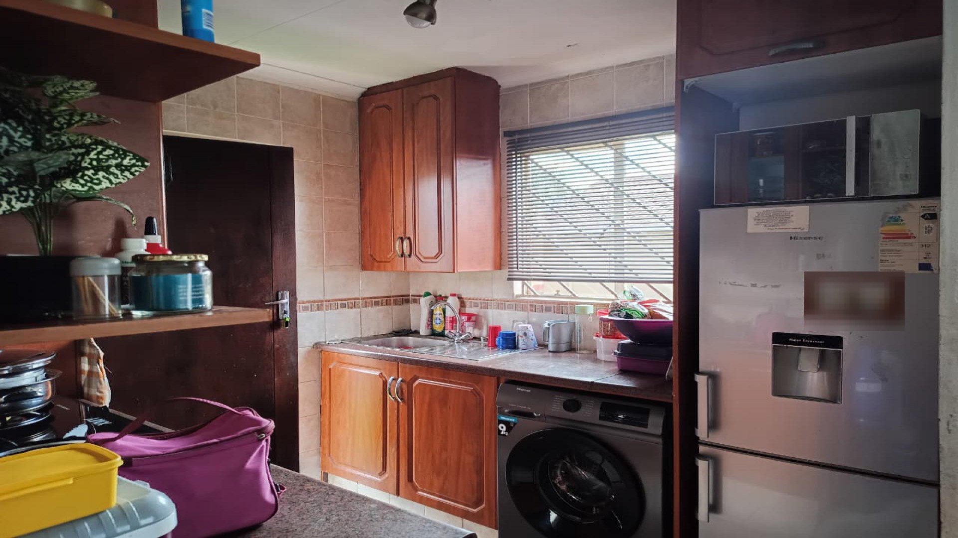 Kitchen of property in Corlett Gardens