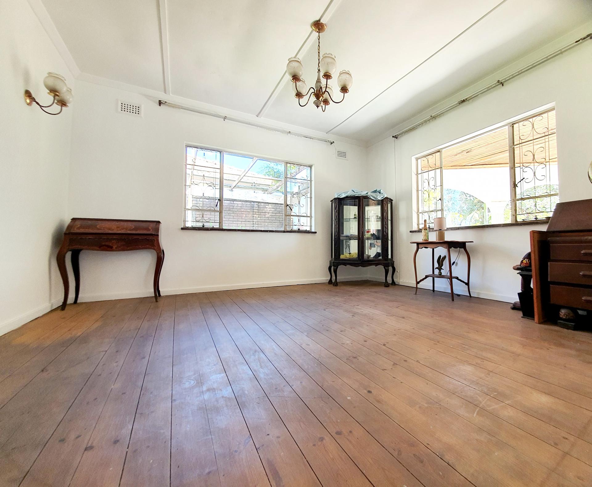  of property in Montclair (Dbn)