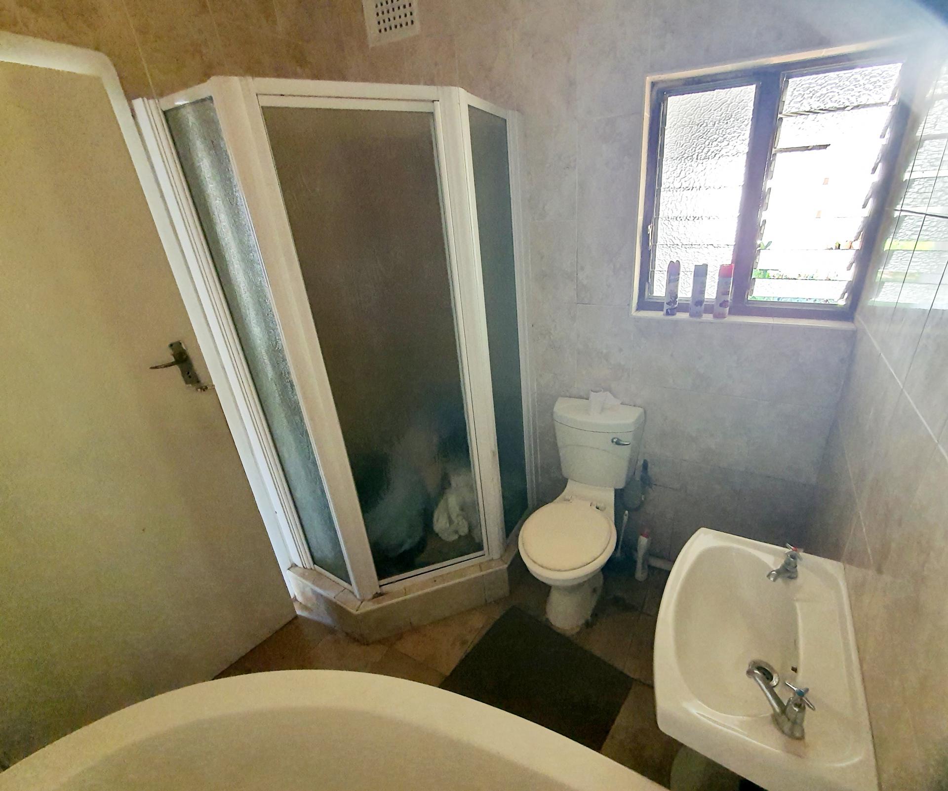  of property in Montclair (Dbn)