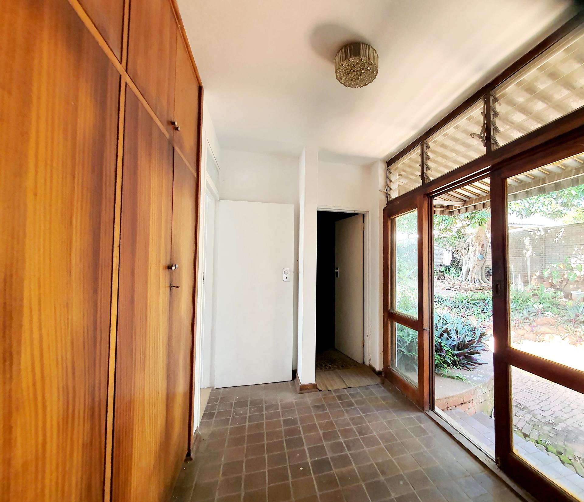  of property in Montclair (Dbn)