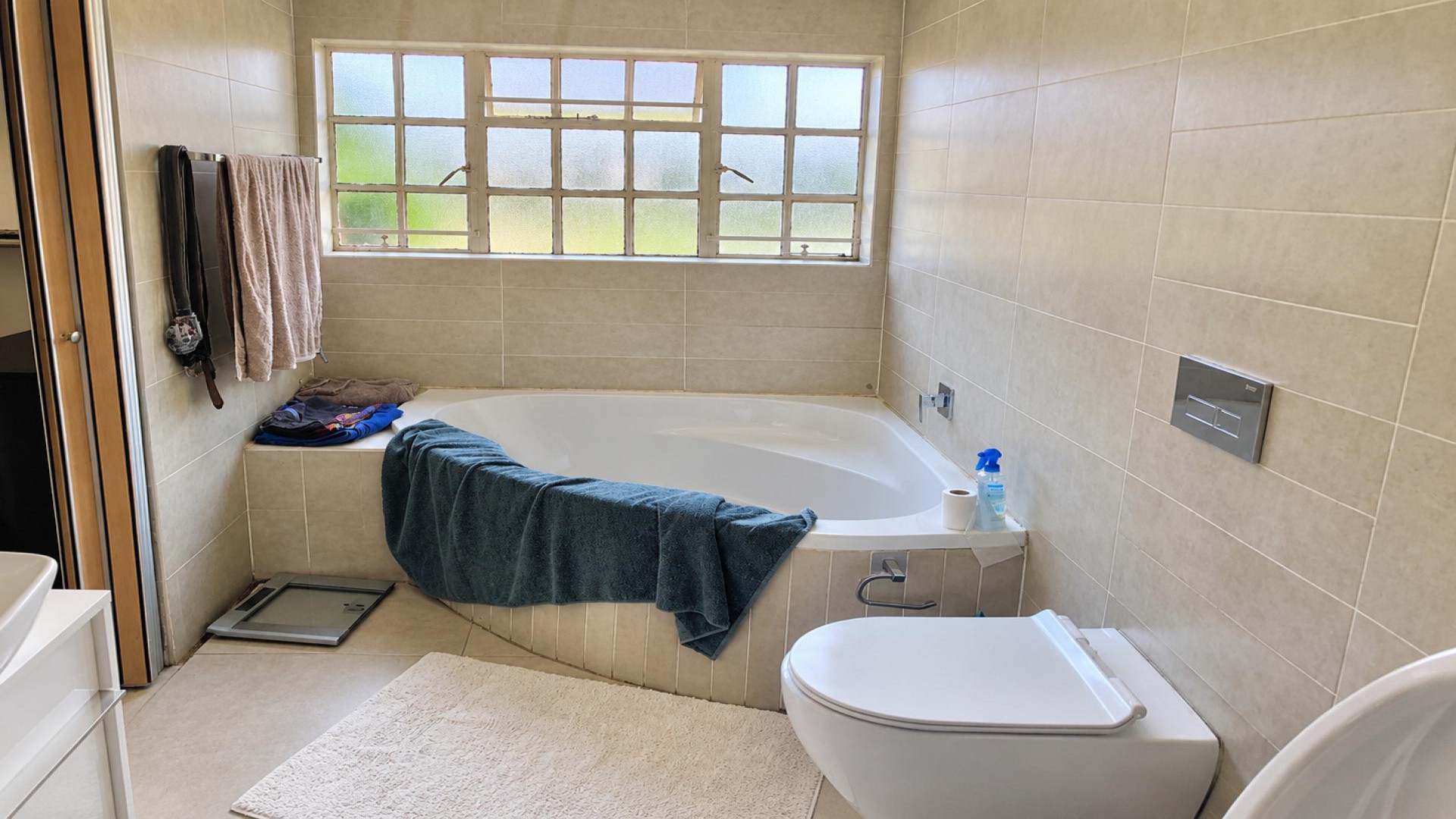 Bathroom 1 of property in Elspark