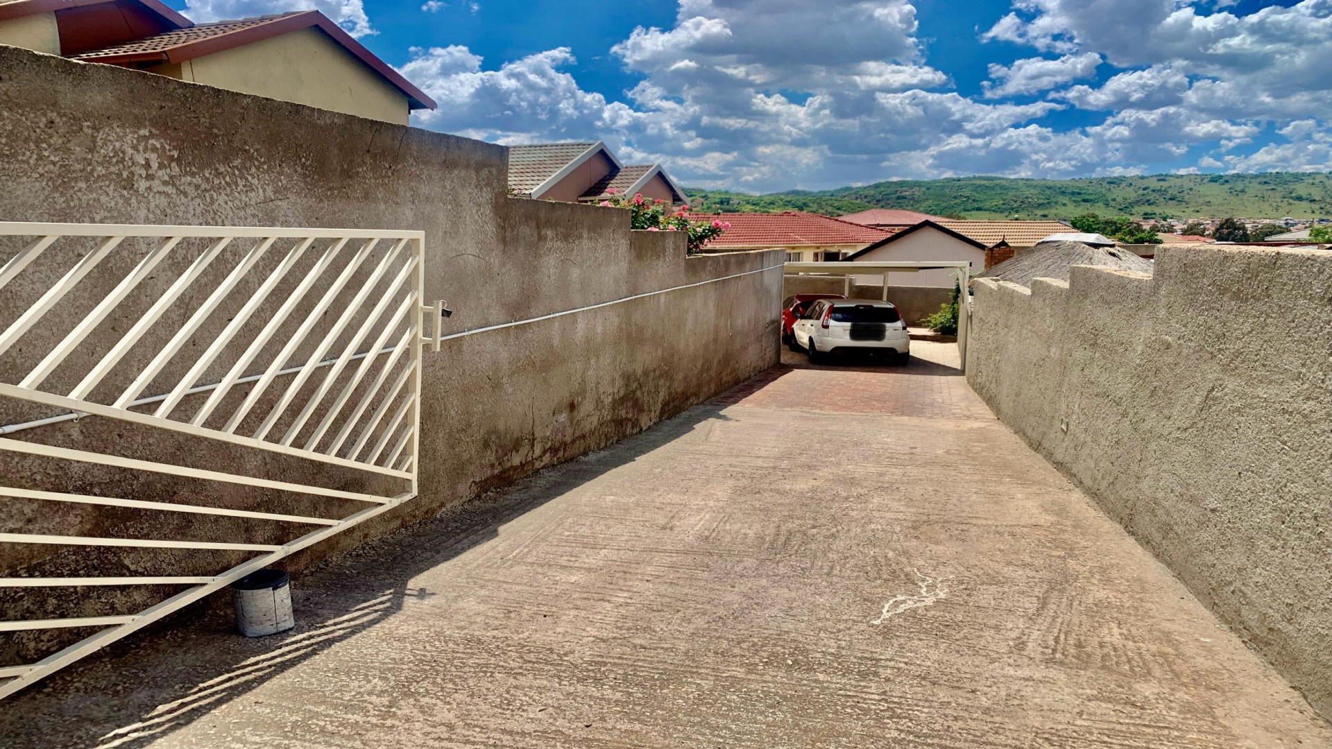 Carport  of property in Naturena