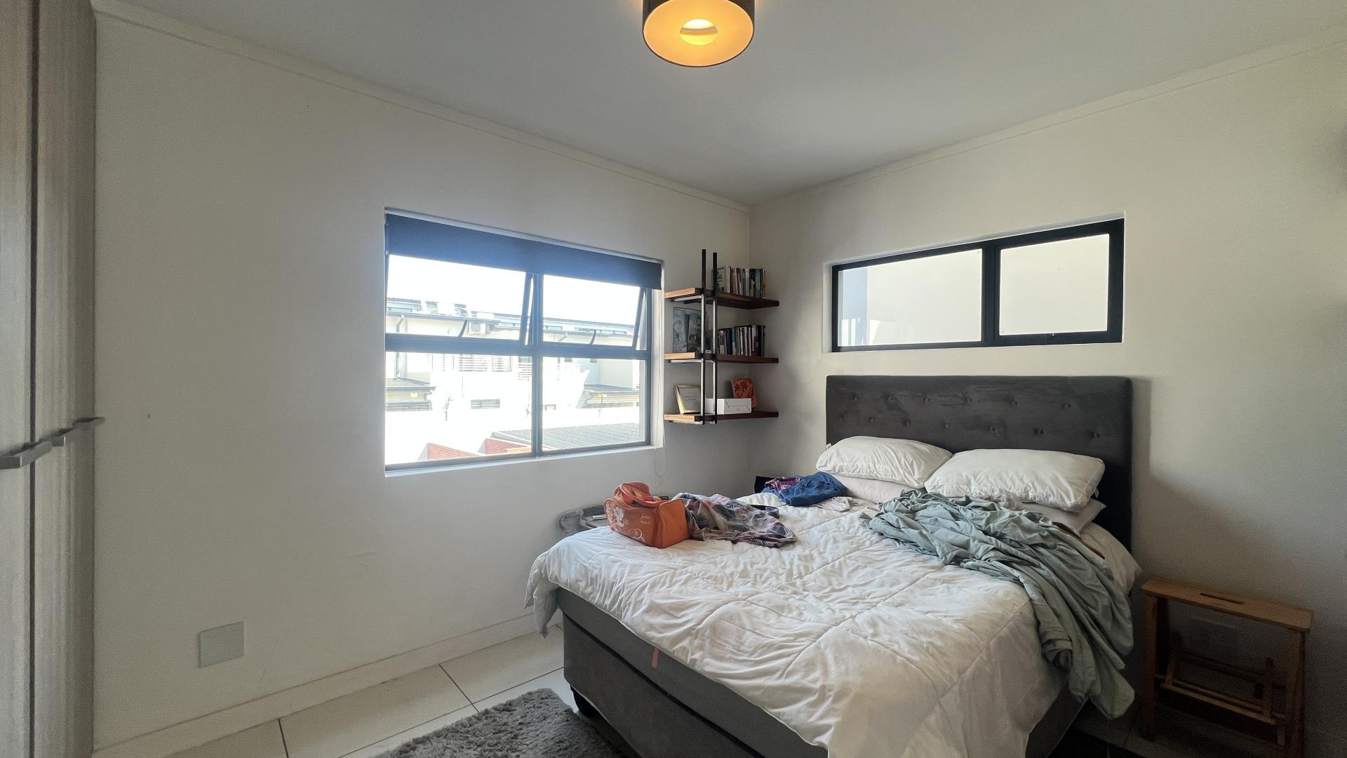 Bed Room 2 of property in Lone Hill