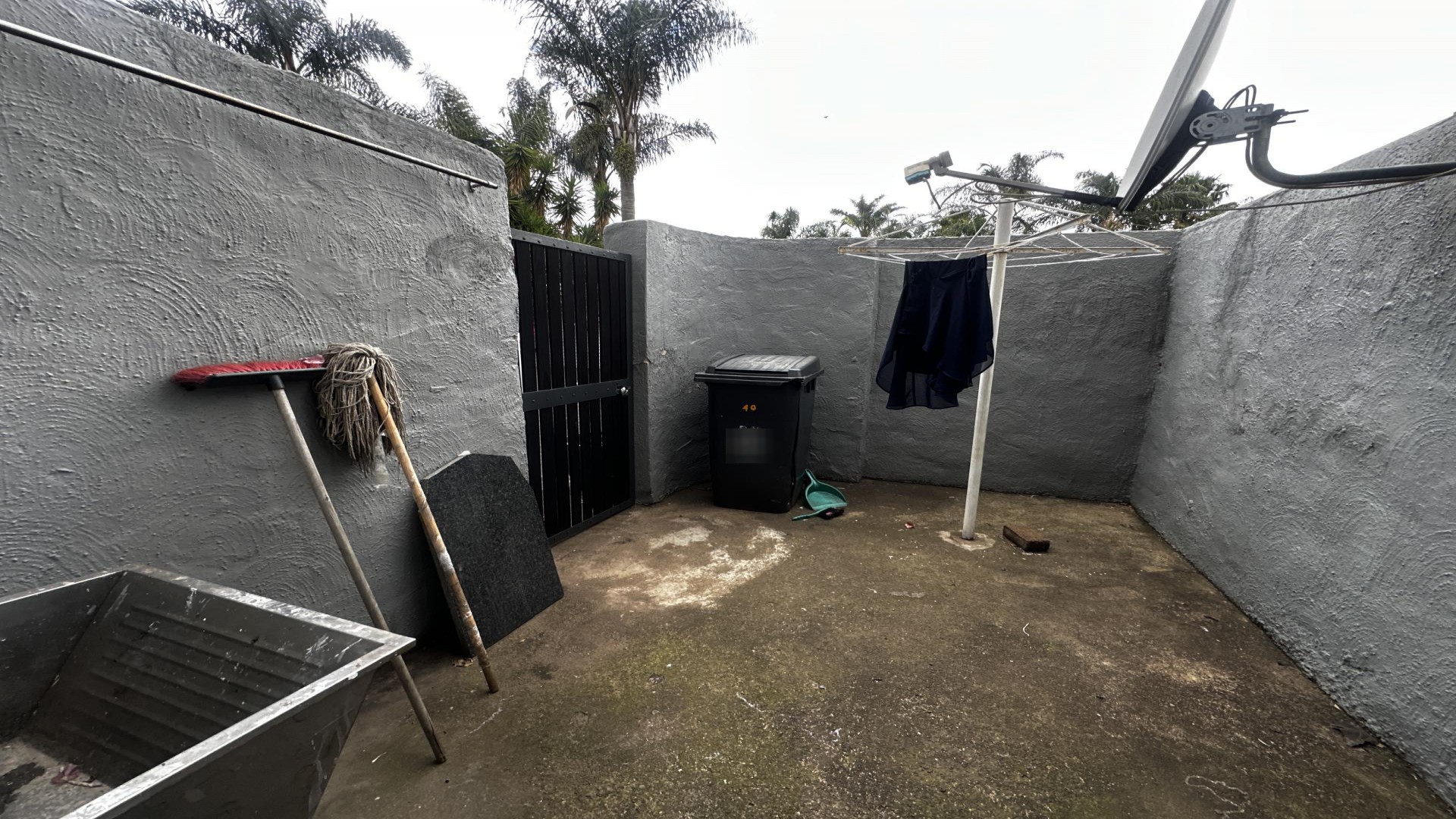 Backyard of property in Florida North