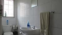 Guest Toilet - 4 square meters of property in Radiokop