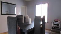 Dining Room - 10 square meters of property in Radiokop