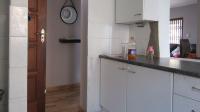 Kitchen - 11 square meters of property in Radiokop