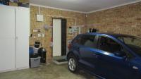 Bed Room 1 - 11 square meters of property in Radiokop