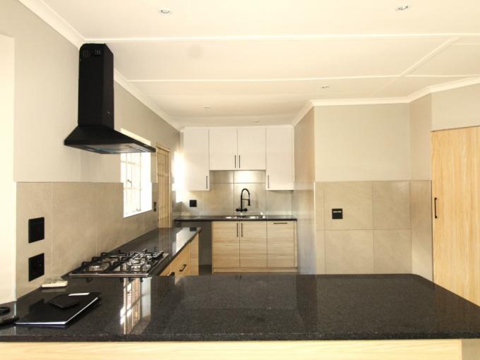 3 Bedroom Simplex to Rent in Die Hoewes - Property to rent - MR724622