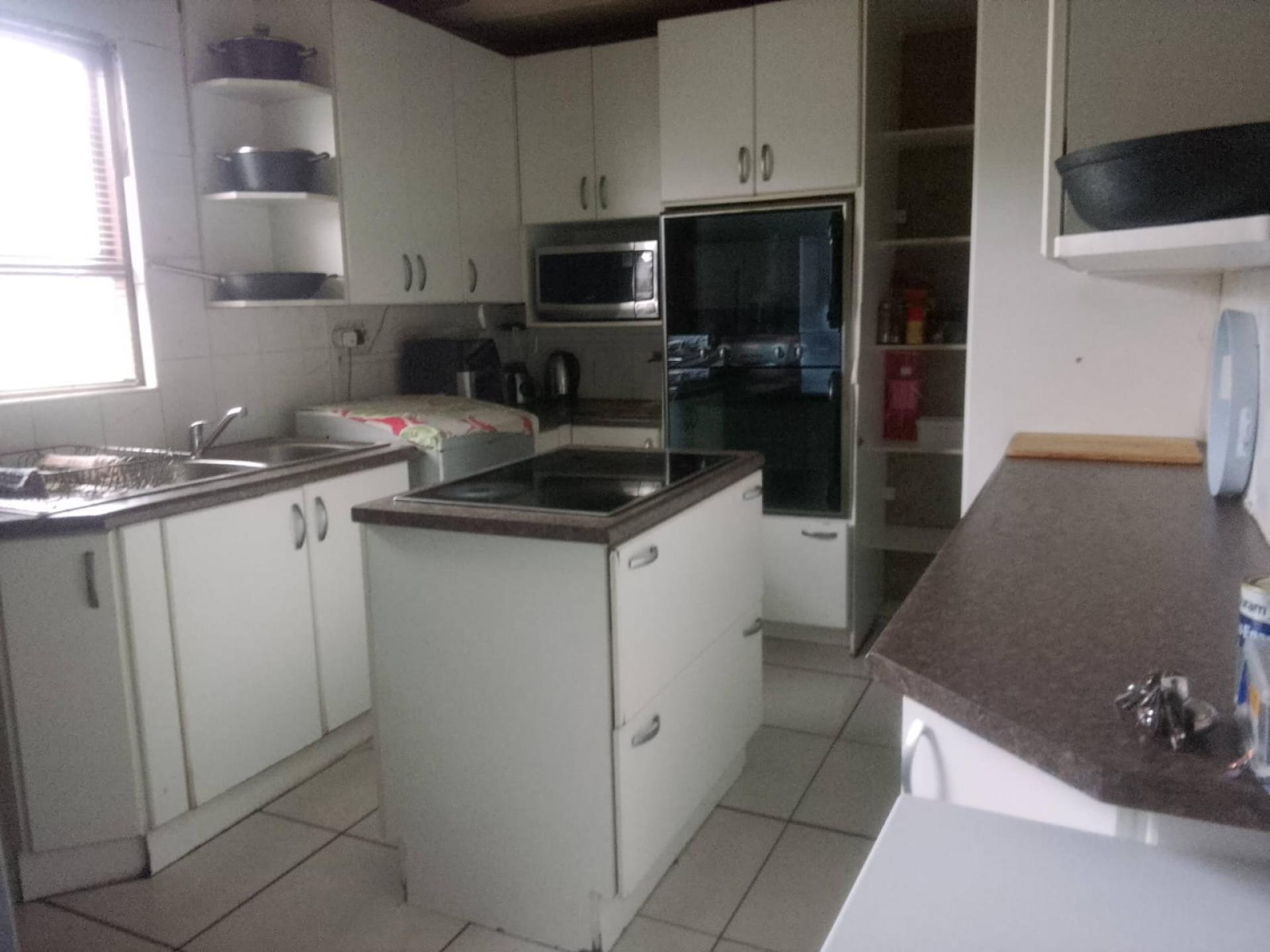  of property in Sherwood - PE