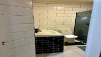 Bathroom 3+