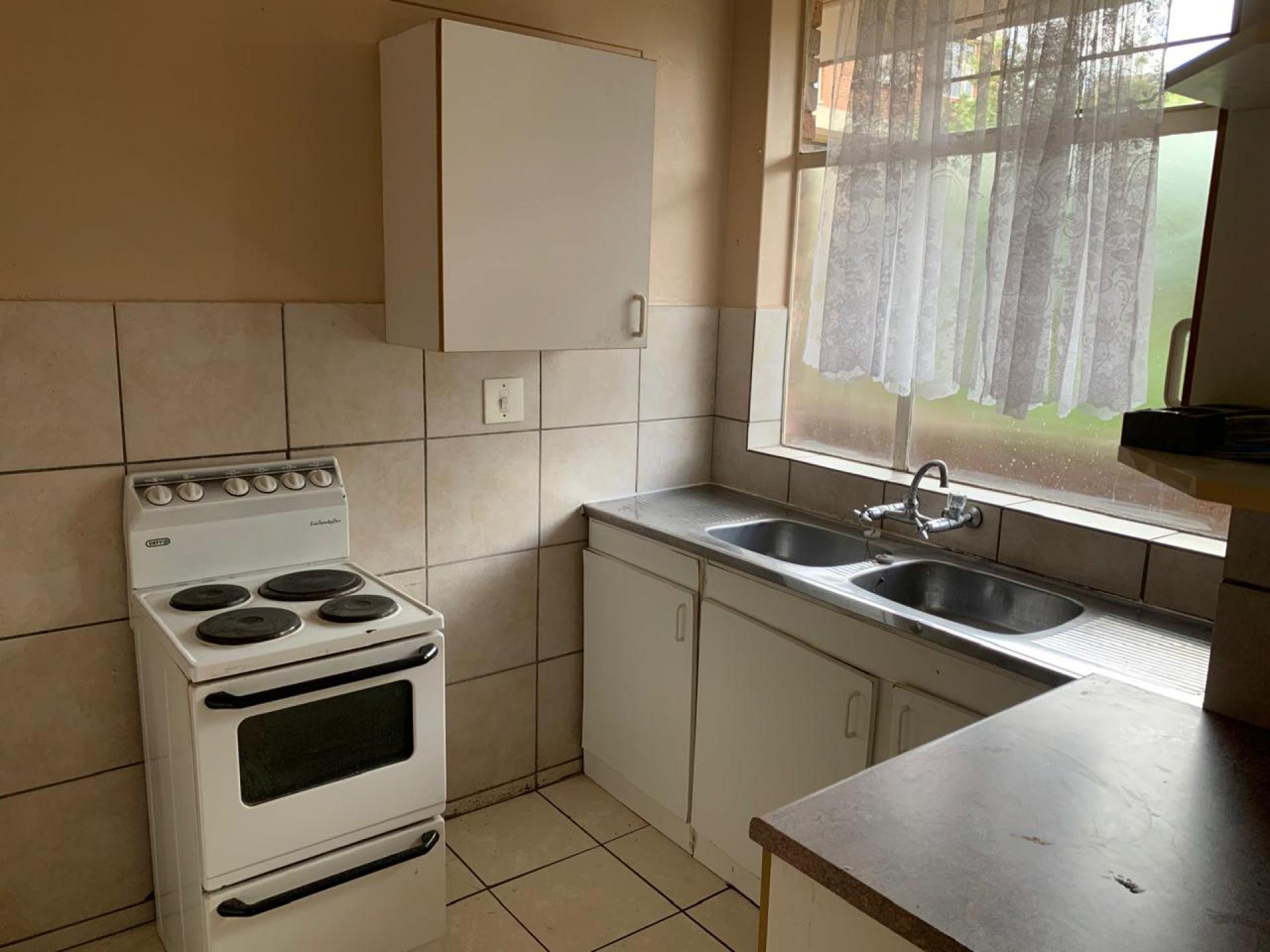  of property in Sinoville