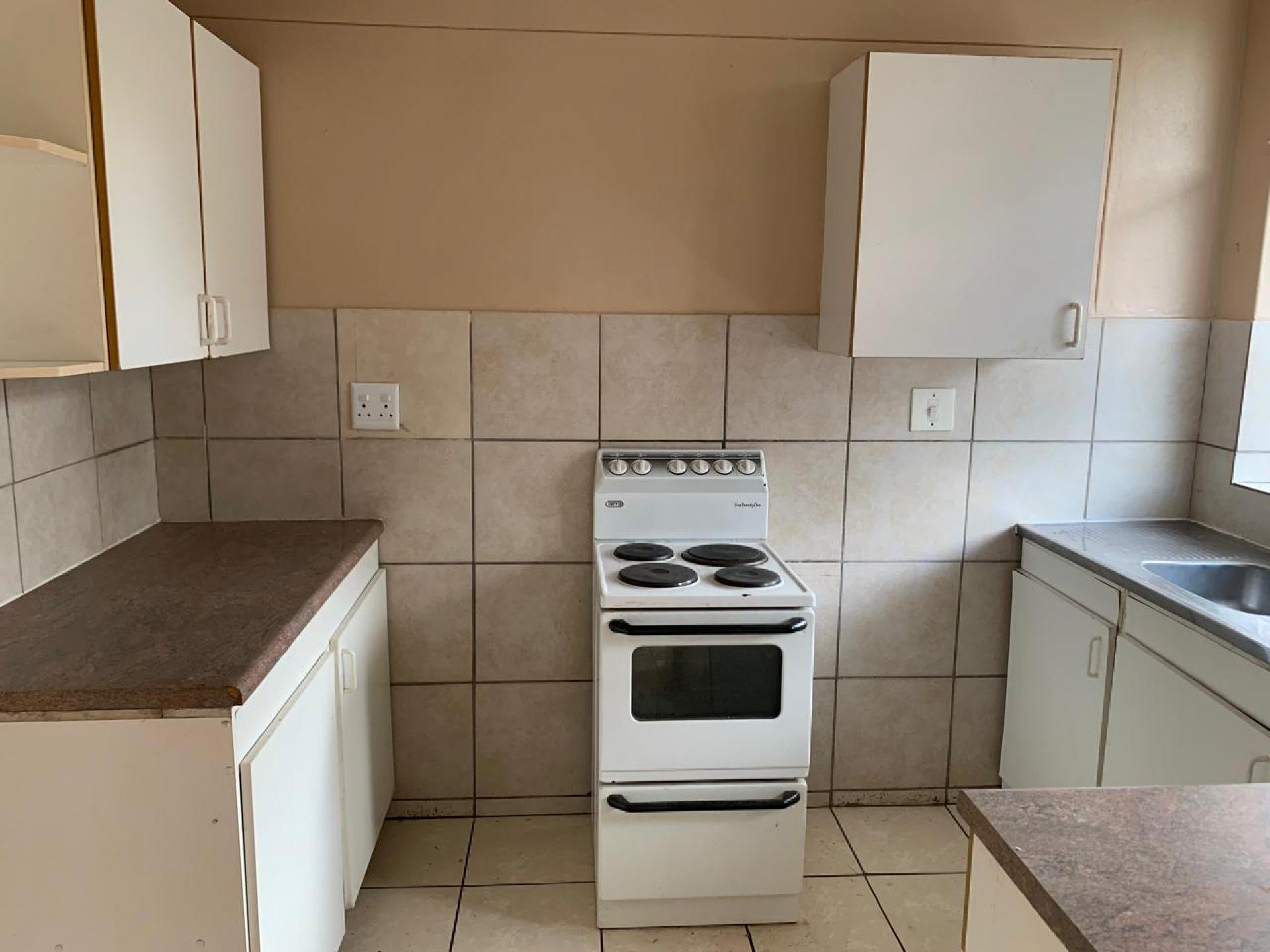  of property in Sinoville
