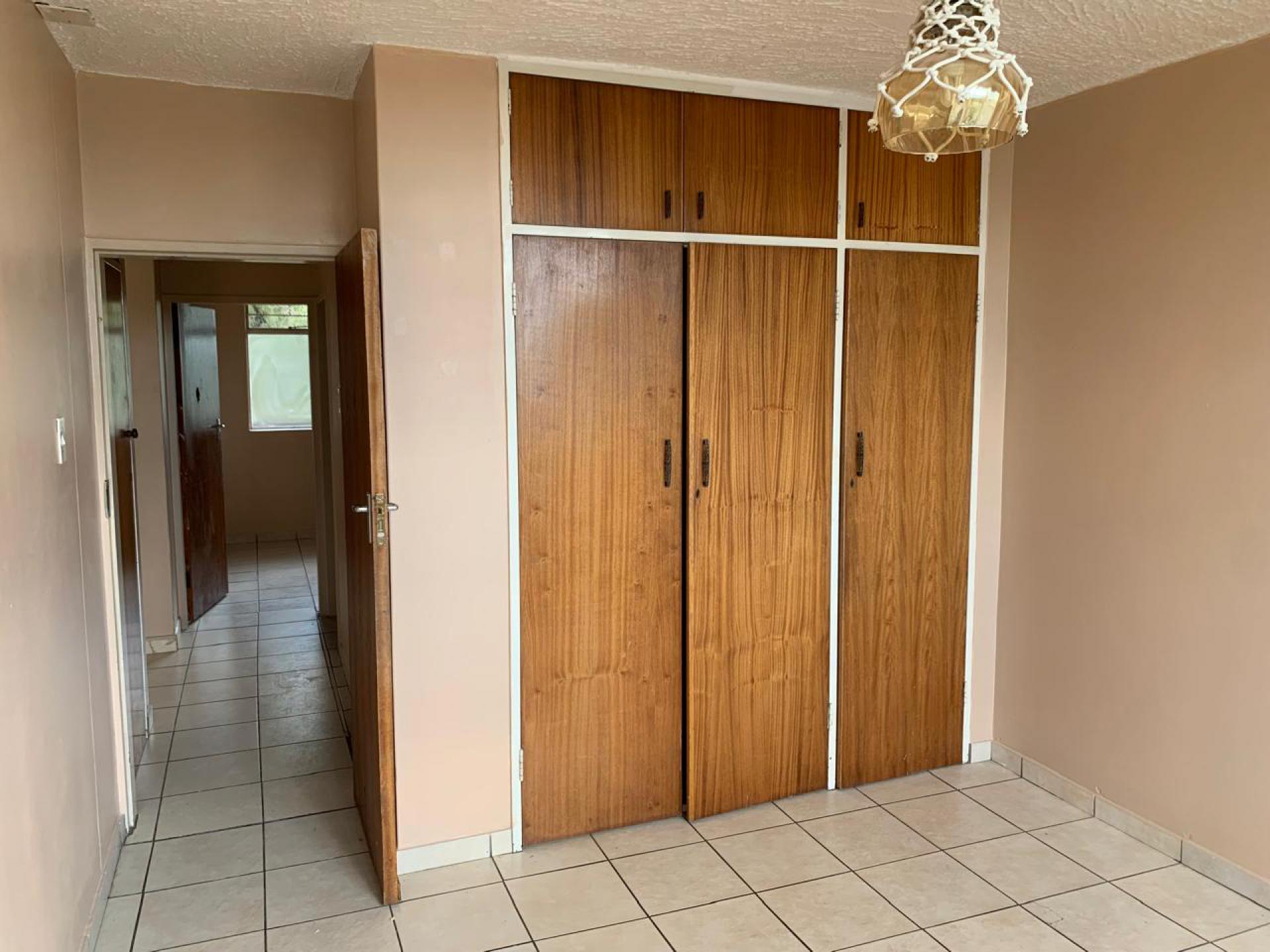  of property in Sinoville