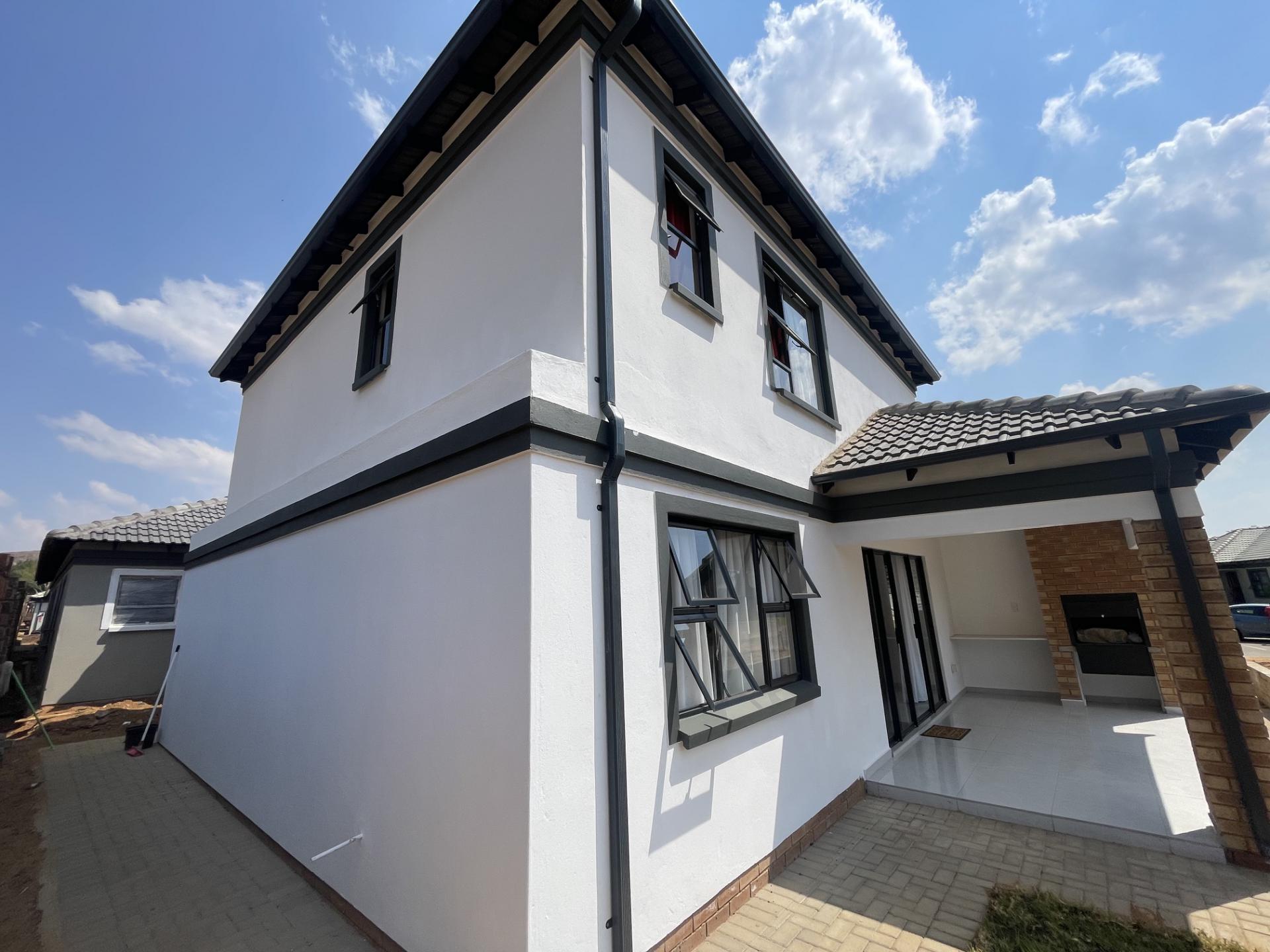  of property in Heatherview