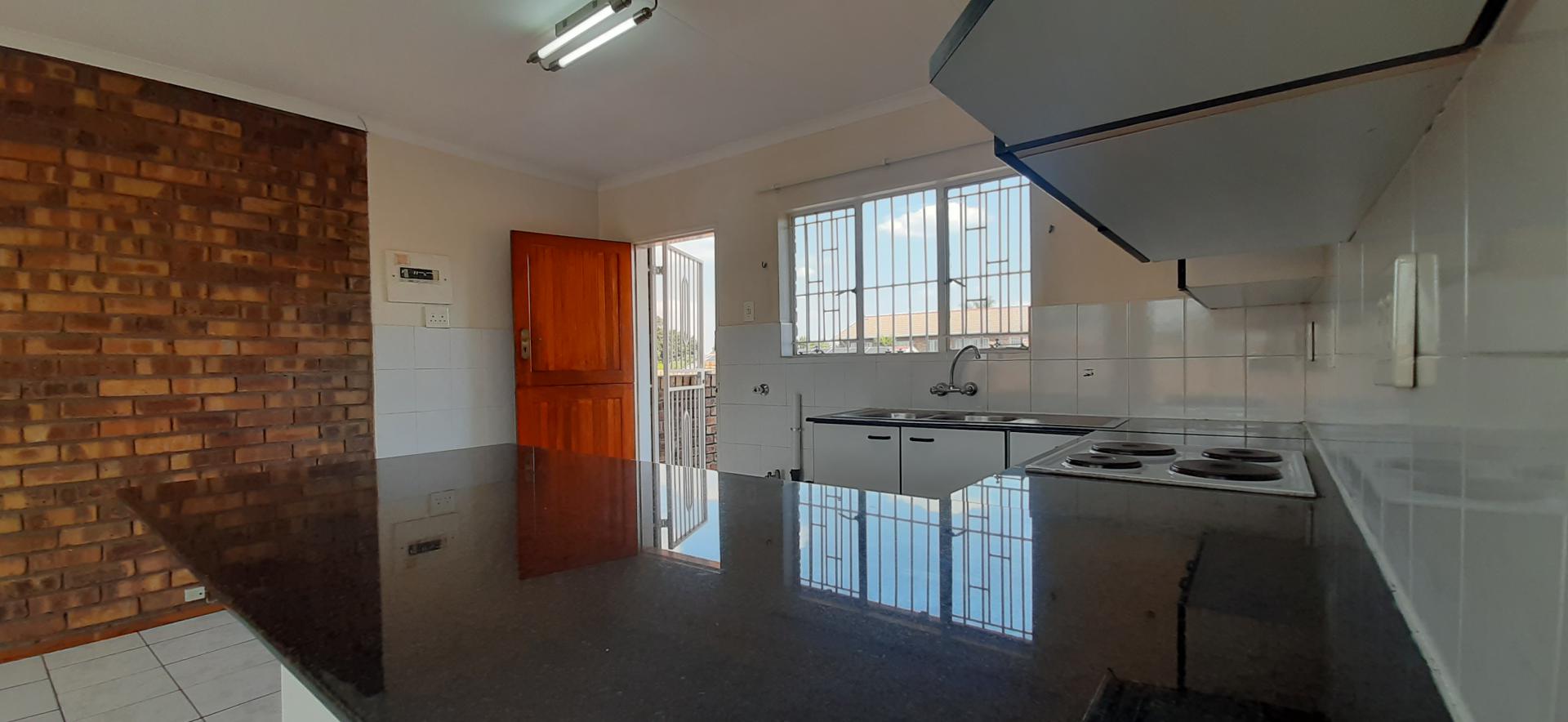  of property in Bardene