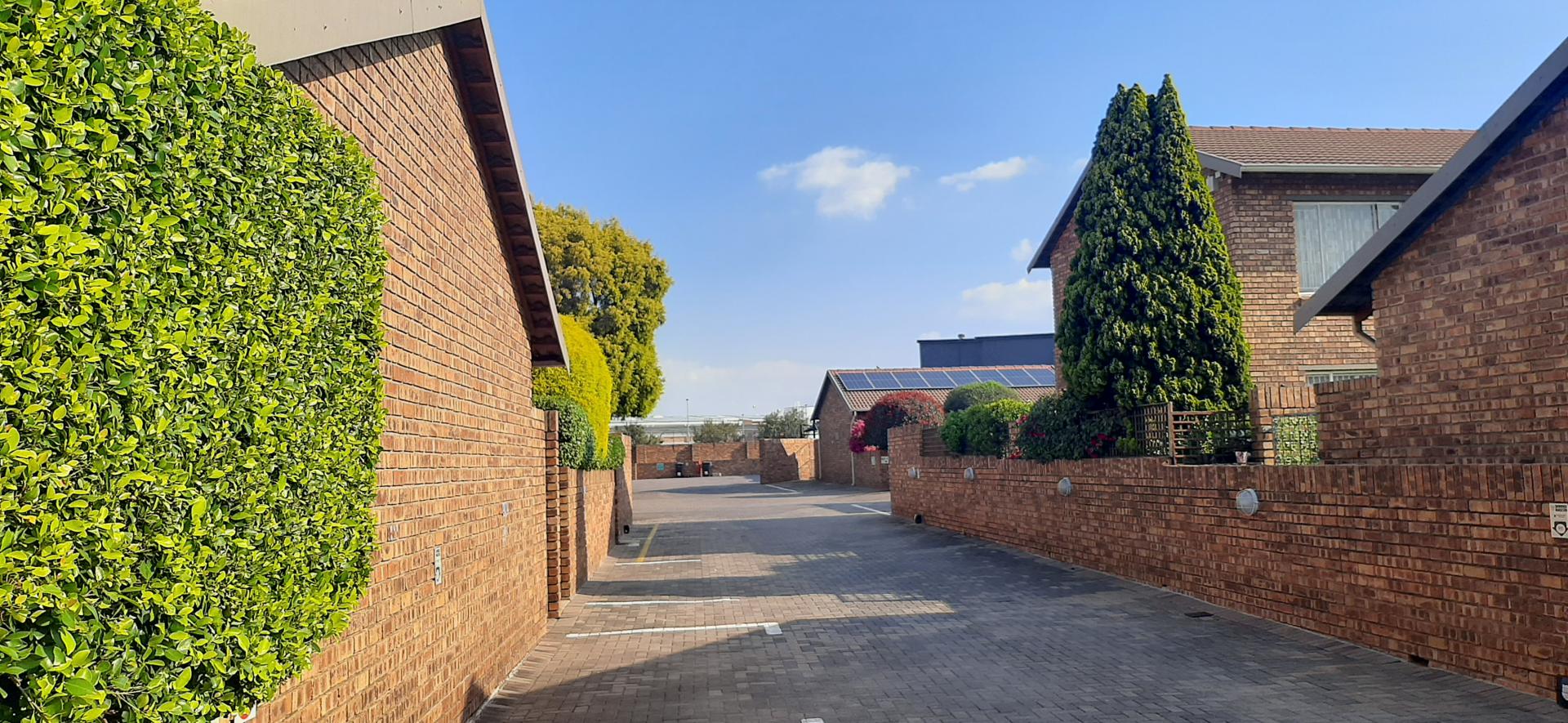  of property in Bardene