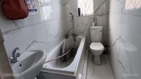 Bathroom 1 of property in Brookdale