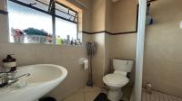 Bathroom 1 of property in Karenpark