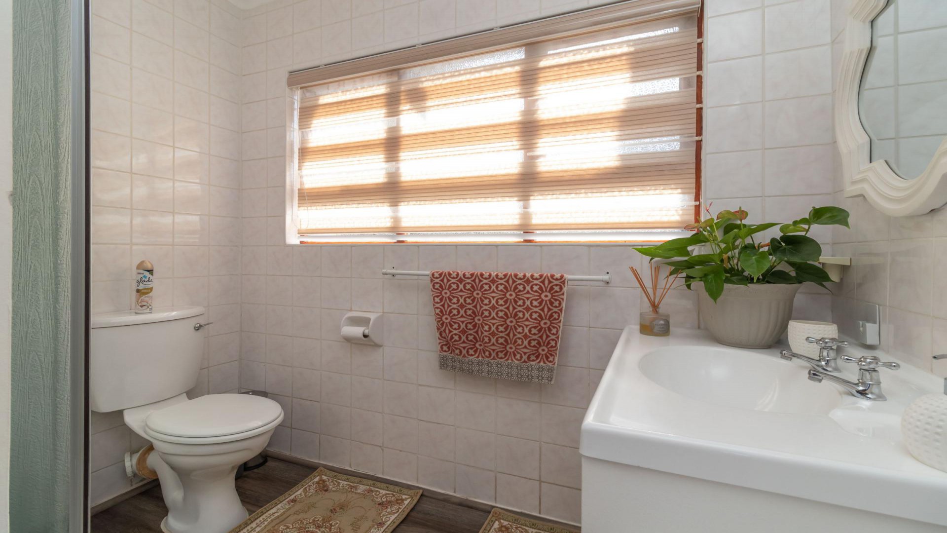 Bathroom 1 of property in Manaba Beach