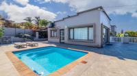 Swimming Pool of property in Manaba Beach